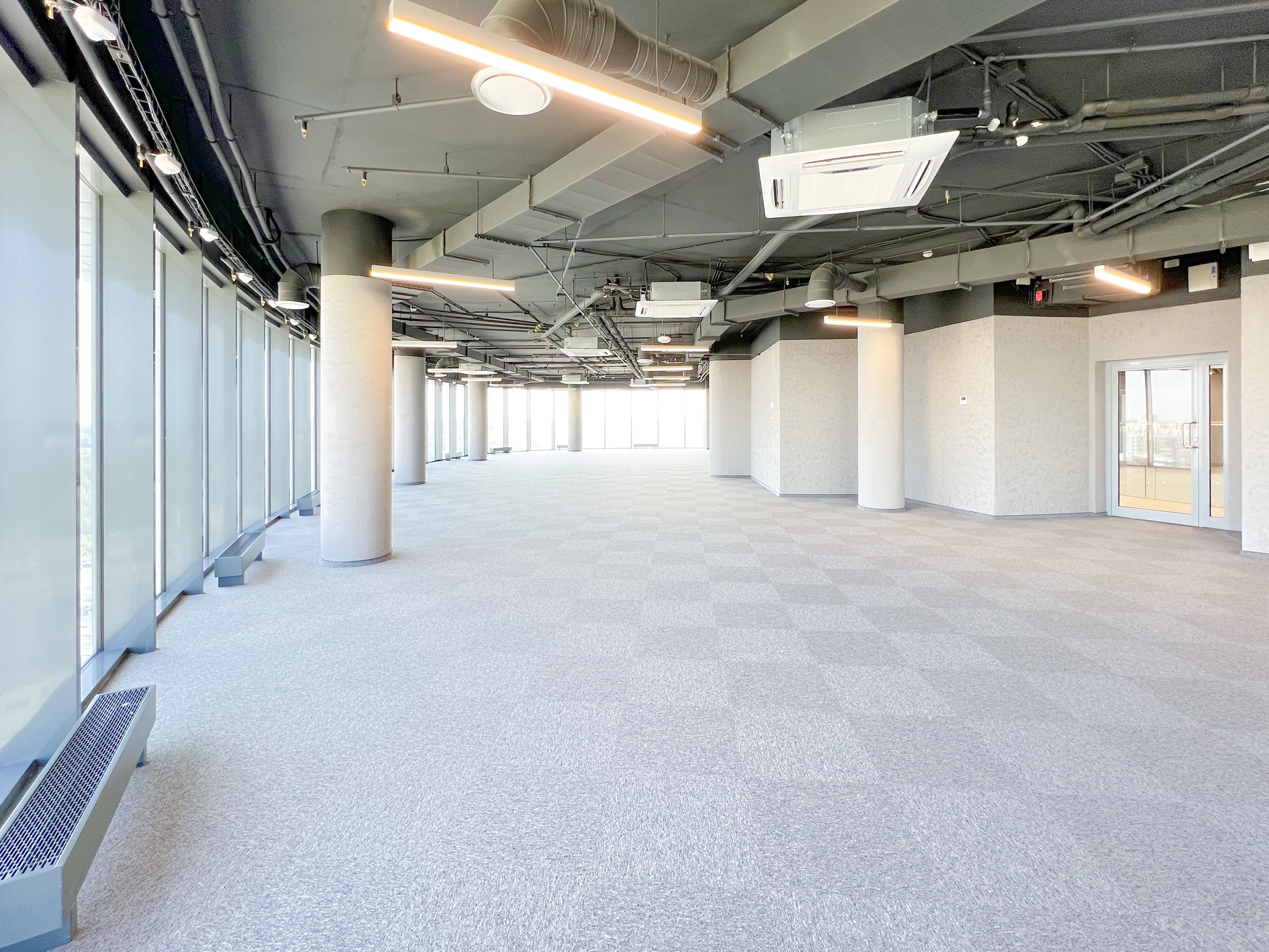 Опен спейс или отдельный кабинет?